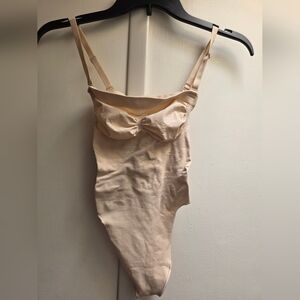 🤍 SKIMS Seamless Sculpting Thong Bodysuit Size S NWOT